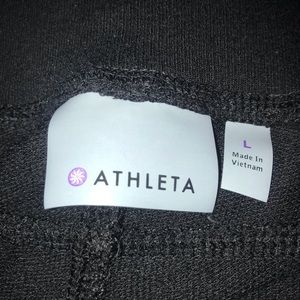 Black Athleta Scrunch Leggings